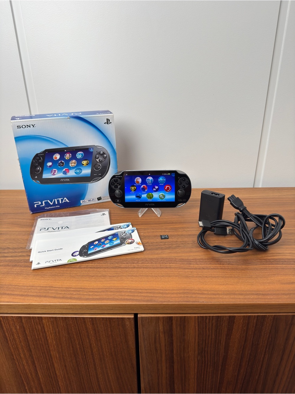 CIB OLED - 8GB Sony PS Vita Portable Gaming System with Box & Accessories
